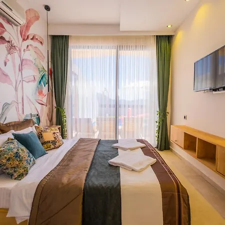 6 Kisilik Harika Dogada Ozel Havuzlu Villa, Mugla-awz215